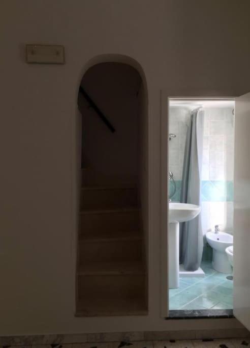 オストゥーニ Terry'S Houseヴィラ エクステリア 写真