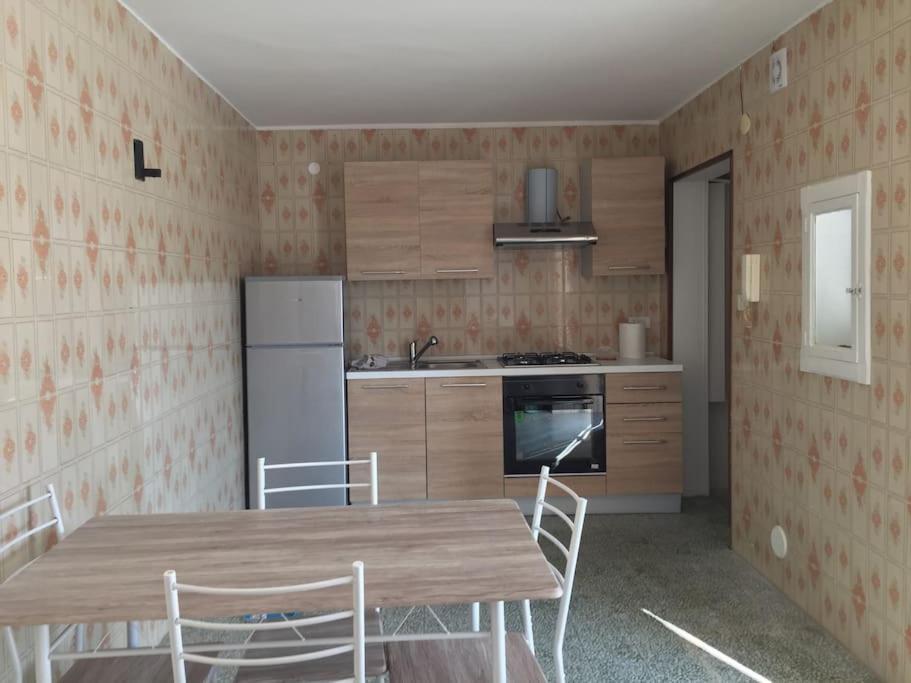 オストゥーニ Terry'S Houseヴィラ エクステリア 写真